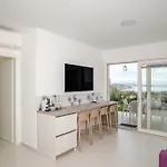 Acquamarina Hébergement de vacances *